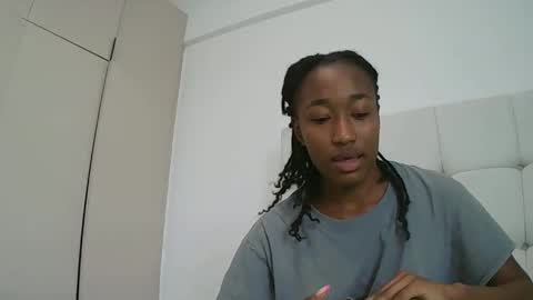 PinkyAura online show from February 17, 2026, 11:18 am