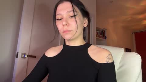 Snapshot of pinkdollylovv chatting on November 2, 2025, 9:39 pm pinkdollylovv online show from November 2, 2025, 9:39 pm