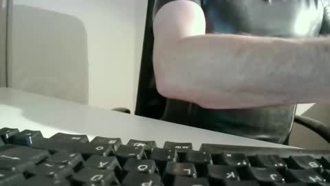 pinkrodex online show from March 3, 2025, 6:44 pm