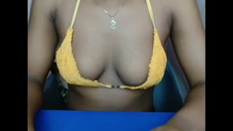 Snapshot of pinkyxxpussy chatting on January 18, 2026, 10:02 pm pinkyxxpussy online show from January 18, 2026, 10:02 pm