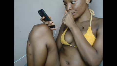 Snapshot of pinkyxxpussy chatting on February 17, 2026, 3:47 am pinkyxxpussy online show from February 17, 2026, 3:47 am