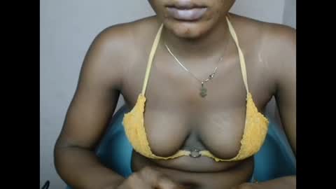 Snapshot of pinkyxxpussy chatting on February 21, 2026, 12:00 am pinkyxxpussy online show from February 21, 2026, 12:00 am