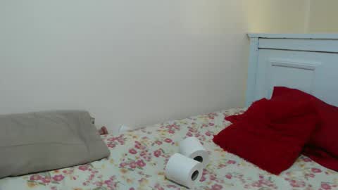 Snapshot of pinnacle_ chatting on May 7, 2026, 11:26 am zenah online show from May 7, 2026, 11:26 am