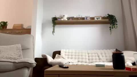 pino151177 online show from January 18, 2026, 12:42 pm