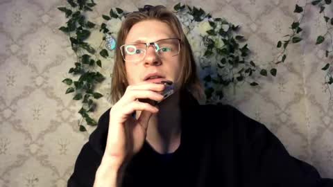 Snapshot of pinochetti chatting on April 9, 2026, 4:34 pm Incubus online show from April 9, 2026, 4:34 pm