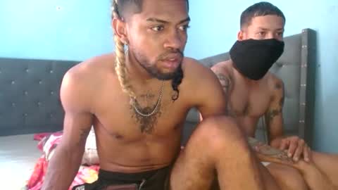 pinocho__ online show from April 1, 2026, 4:48 pm