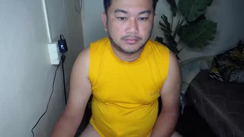 pinoy041087 online show from November 4, 2025, 11:59 pm