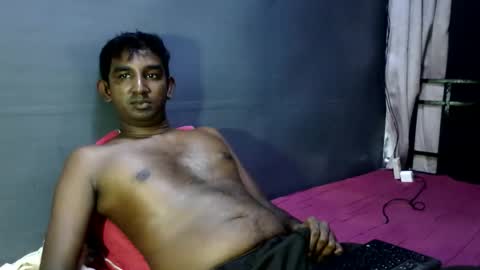 rayvienn online show from May 6, 2026, 2:44 pm