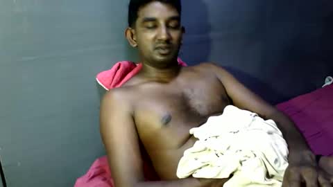 rayvienn online show from May 11, 2026, 3:51 pm
