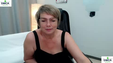 Snapshot of pion_s chatting on May 20, 2026, 4:51 am Bella online show from May 20, 2026, 4:51 am