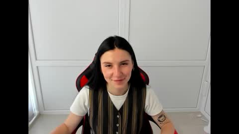 Snapshot of piper_smilee chatting on June 11, 2026, 12:03 pm Piper online show from June 11, 2026, 12:03 pm