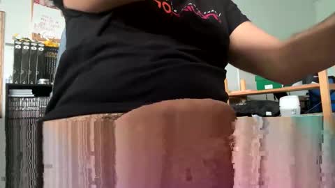 PirandelloBello online show from November 19, 2025, 3:01 pm