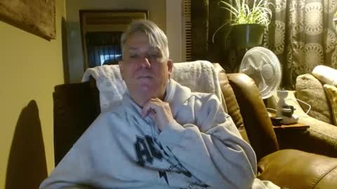 pirate334 online show from January 24, 2025, 1:24 am