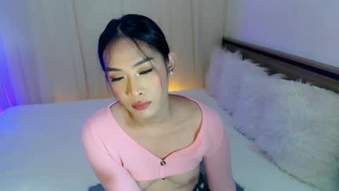 Ari online show from December 2, 2024, 11:45 am