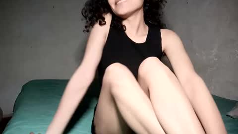 PiscisDreams online show from December 25, 2024, 7:14 am