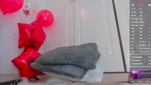 PittAndLunaa69 online show from February 14, 2025, 5:14 pm