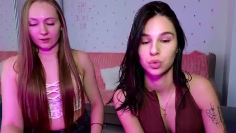 Snapshot of pixie_molly chatting on February 10, 2026, 7:23 am Molly online show from February 10, 2026, 7:23 am