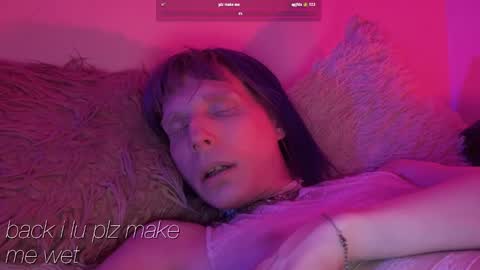 Snapshot of pixie_praxis chatting on February 10, 2025, 11:04 am pixie_praxis online show from February 10, 2025, 11:04 am