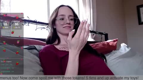 Plantbabeee online show from December 10, 2024, 6:49 pm