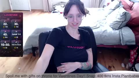 Plantbabeee online show from February 6, 2025, 5:40 pm