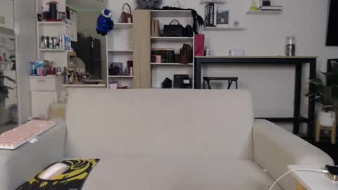 Snapshot of plasticgirll chatting on February 14, 2025, 5:25 pm plasticgirll online show from February 14, 2025, 5:25 pm