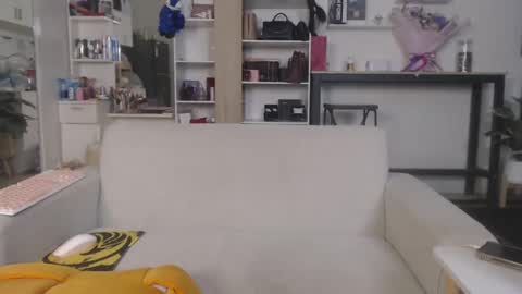 Snapshot of plasticgirll chatting on February 21, 2025, 9:00 pm plasticgirll online show from February 21, 2025, 9:00 pm