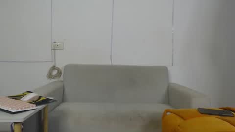 Snapshot of plasticgirll chatting on October 10, 2025, 5:34 pm plasticgirll online show from October 10, 2025, 5:34 pm