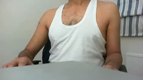 Snapshot of platino3026 chatting on February 5, 2025, 11:06 pm platino3026 online show from February 5, 2025, 11:06 pm