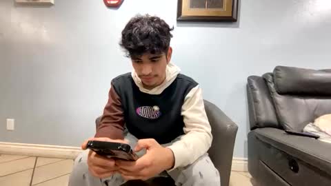 X X X online show from November 30, 2025, 1:42 am