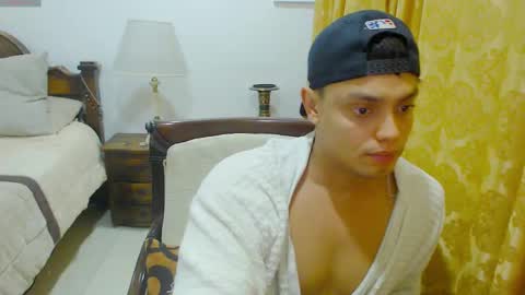 Snapshot of playboy_sex6 chatting on February 12, 2025, 2:03 am PETER online show from February 12, 2025, 2:03 am