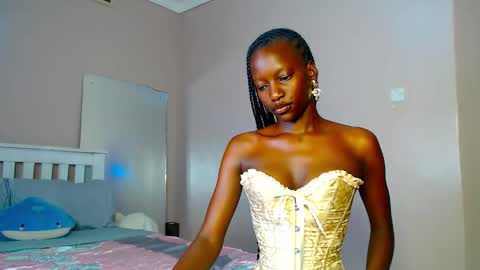 Snapshot of playboypetit chatting on October 15, 2025, 8:42 pm playboypetit online show from October 15, 2025, 8:42 pm