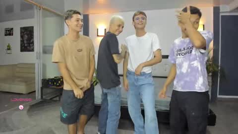   online show from September 26, 2025, 11:09 pm