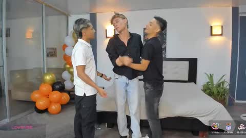   online show from November 21, 2025, 11:03 pm