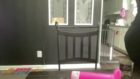 Caity online show from November 20, 2025, 2:50 pm