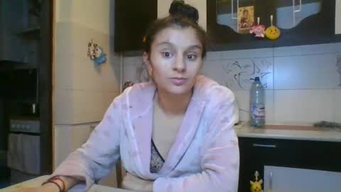pleas3s_sweet online show from March 2, 2025, 9:32 pm