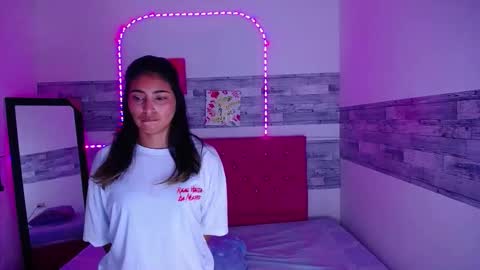 Snapshot of pleassing_neighbour chatting on January 14, 2026, 3:12 am Zalome online show from January 14, 2026, 3:12 am