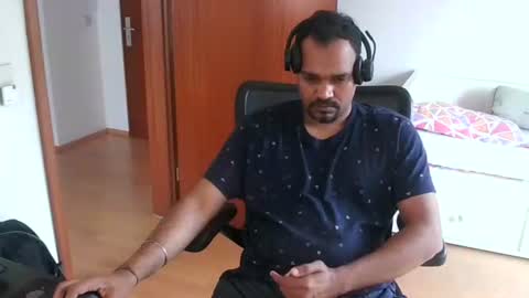 Snapshot of pleasure5845 chatting on May 10, 2026, 12:54 pm Sam online show from May 10, 2026, 12:54 pm
