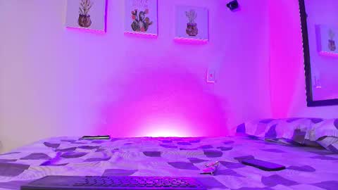 Snapshot of pleasurecompany chatting on February 19, 2026, 3:35 am sergio natalie online show from February 19, 2026, 3:35 am