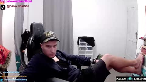 plkrisztian online show from December 20, 2025, 10:28 pm