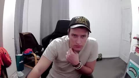 plkrisztian online show from March 6, 2026, 11:56 pm