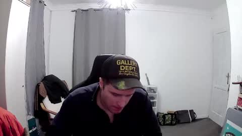 plkrisztian online show from April 9, 2026, 7:08 pm