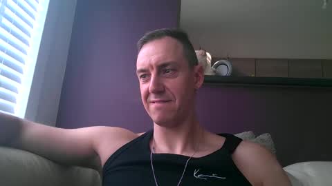 Snapshot of ploki2000 chatting on February 16, 2025, 2:10 pm Kevin online show from February 16, 2025, 2:10 pm