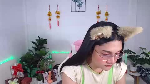 Ploysai online show from February 27, 2025, 10:26 am