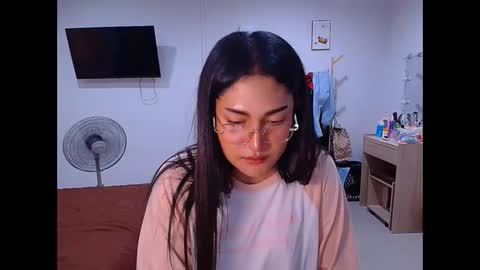 Ploysai online show from February 21, 2026, 8:48 am