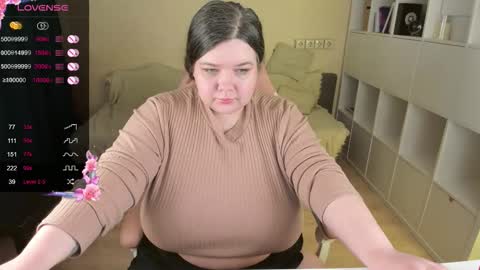 Snapshot of plum_pie__ chatting on November 11, 2025, 2:55 am Alice online show from November 11, 2025, 2:55 am