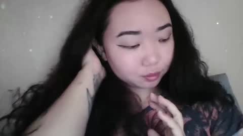 Erica online show from April 9, 2026, 2:22 am