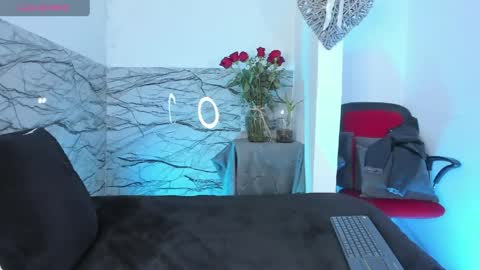 Emi online show from April 17, 2026, 3:26 pm