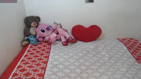 Snapshot of pocahontas_princess__ chatting on April 21, 2026, 2:45 pm Pocahontas online show from April 21, 2026, 2:45 pm