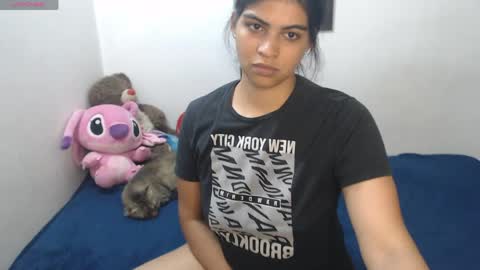 Snapshot of pocahontas_princess__ chatting on April 29, 2026, 5:41 pm Pocahontas online show from April 29, 2026, 5:41 pm