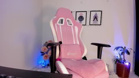 Snapshot of pocahontas_sensual chatting on November 19, 2025, 2:55 am Jasmine online show from November 19, 2025, 2:55 am